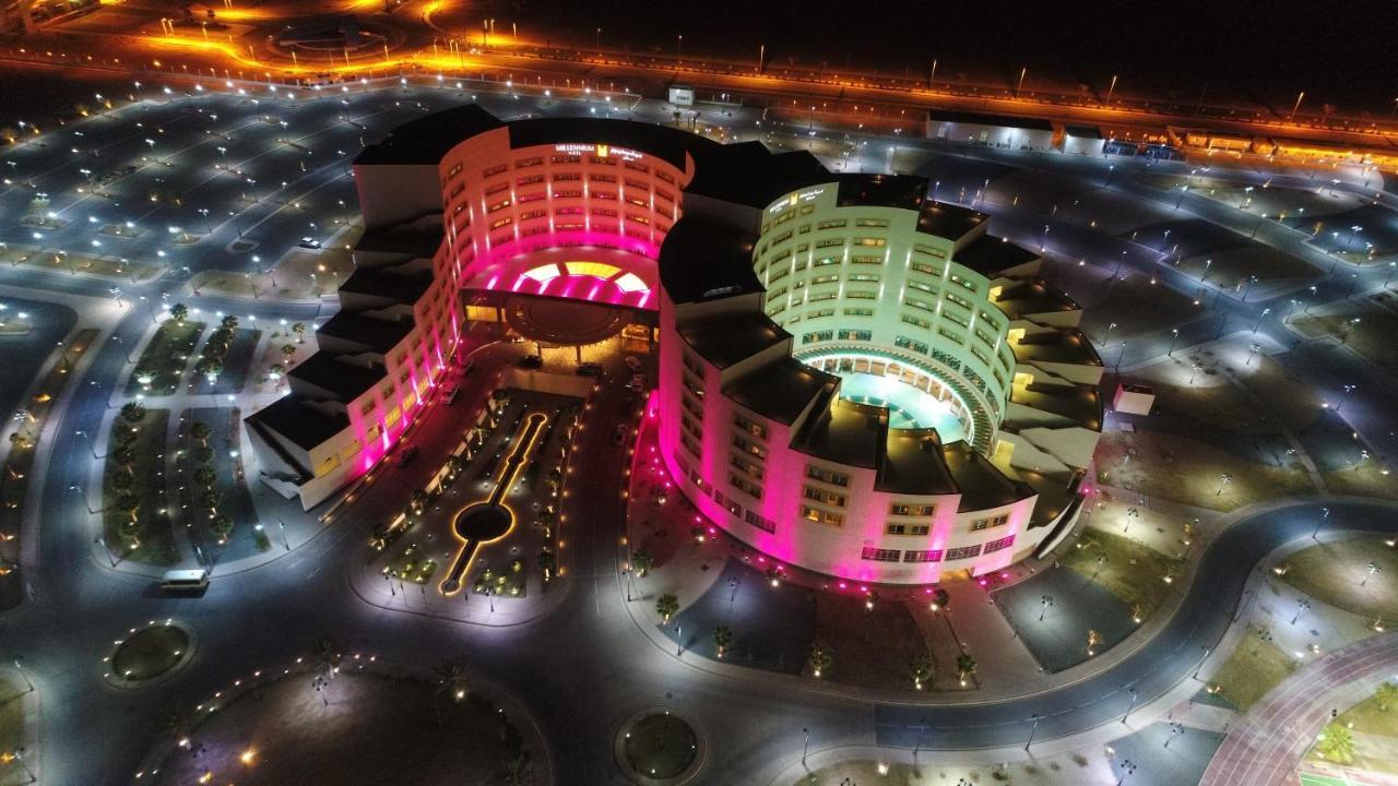 Millennium Hail Hotel Exteriér fotografie Aerial view of the complex
